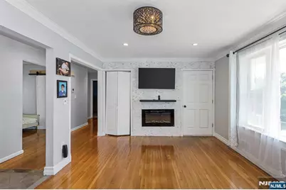 409 Farnham Avenue, Lodi, NJ 07644 - Photo 13