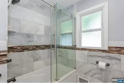 409 Farnham Avenue, Lodi, NJ 07644 - Photo 17
