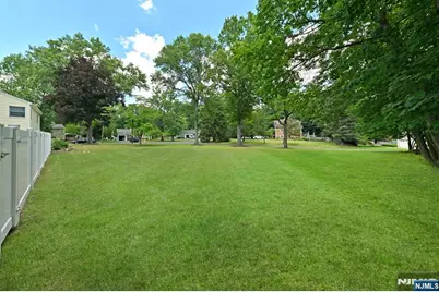621 Stanley Place, River Vale Township, NJ 07675 - Photo 23