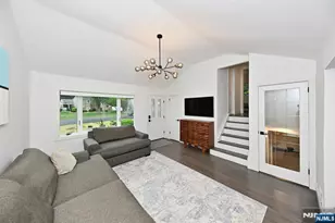 621 Stanley Pl, River Vale Township, NJ 07675 - Photo 3