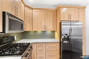 338 Oswego Ct, West New York, NJ 07093 - Photo 3