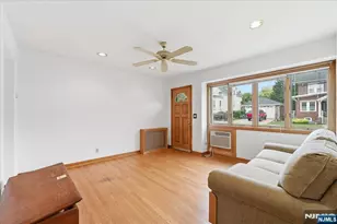 5 Lexington Ave, Wallington, NJ 07057 - Photo 9