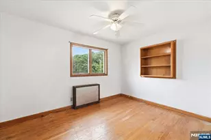 5 Lexington Ave, Wallington, NJ 07057 - Photo 5
