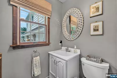 43 Dairy Street, Midland Park, NJ 07432 - Photo 9