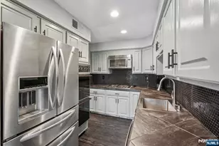 19 Cedarwood Terrace, Woodland Park, NJ 07424 - Photo 7