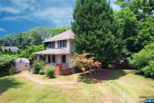 8 Brian Ct, Pequannock Township, NJ 07440 - Photo 1