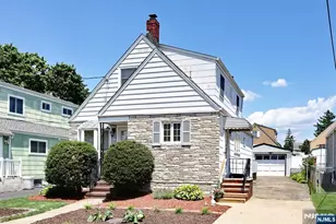 140 Carlyle Ct, Carlstadt, NJ 07072 - Photo 25