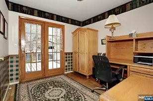 140 Carlyle Ct, Carlstadt, NJ 07072 - Photo 13