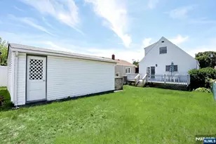 140 Carlyle Ct, Carlstadt, NJ 07072 - Photo 27