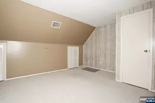 140 Carlyle Ct, Carlstadt, NJ 07072 - Photo 17