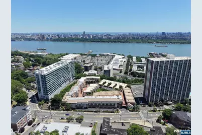 300 Gorge Road 2 #2, Cliffside Park, NJ 07010 - Photo 43