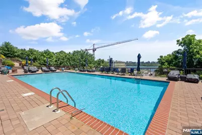 300 Gorge Road 2 #2, Cliffside Park, NJ 07010 - Photo 37