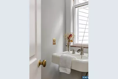 53 Hillside Avenue, Glen Ridge, NJ 07028 - Photo 17