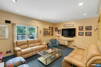 42-09 Cosgrove Court, Fair Lawn, NJ 07410 - Photo 17