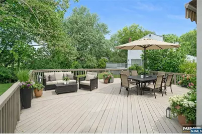 42-09 Cosgrove Court, Fair Lawn, NJ 07410 - Photo 31