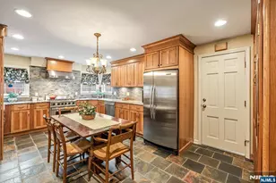 37 Van Dyke Dr, Ho Ho Kus, NJ 07423 - Photo 9