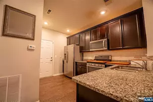 26 Dahlia Ln 413, Garfield, NJ 07026 - Photo 3