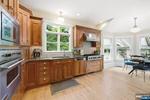 283 Highwood, Ridgewood, NJ 07450 - Photo 13