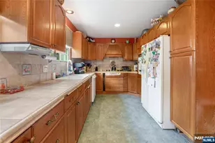 11 Stevenson Pl, Kearny, NJ 07032 - Photo 7