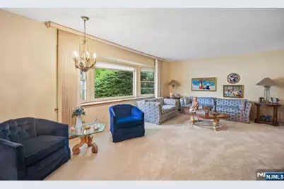 19 Bear Brook Lane, Livingston, NJ 07039 - Photo 7