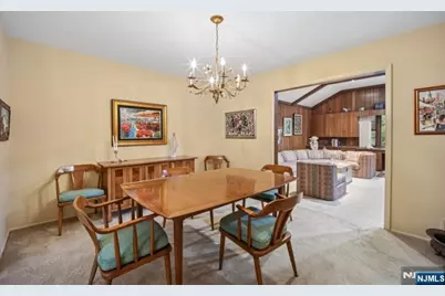19 Bear Brook Lane, Livingston, NJ 07039 - Photo 11