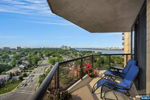 900 Palisade Ave 17C, Fort Lee, NJ 07024 - Photo 17
