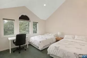 741 Washburn St, Teaneck Township, NJ 07666 - Photo 15