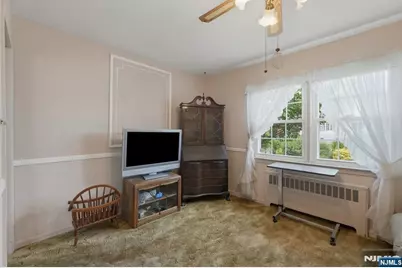 183 Lee Street, Elmwood Park, NJ 07407 - Photo 15