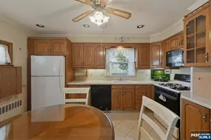 183 Lee St, Elmwood Park, NJ 07407 - Photo 19