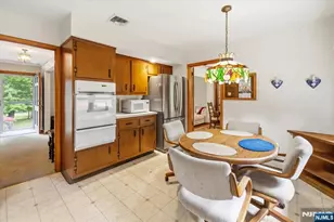 641 Antrim Rd, River Vale Township, NJ 07675 - Photo 11