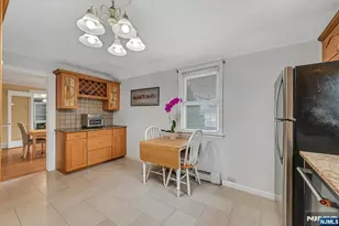 1 Buena Vista Ave, Hawthorne, NJ 07506 - Photo 9