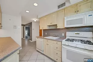 1 Buena Vista Ave, Hawthorne, NJ 07506 - Photo 23
