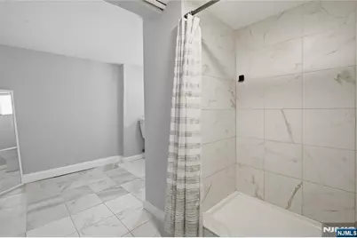 611 Maple Avenue, Teaneck Township, NJ 07666 - Photo 37