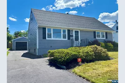 9 Joan Place, Clifton, NJ 07012 - Photo 3