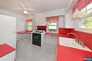 173 Walnut St, Northvale, NJ 07647 - Photo 5