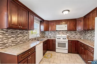 17 Kossuth Street, Wallington, NJ 07057 - Photo 23