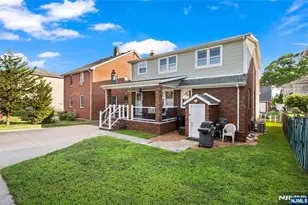 17 Kossuth St, Wallington, NJ 07057 - Photo 35