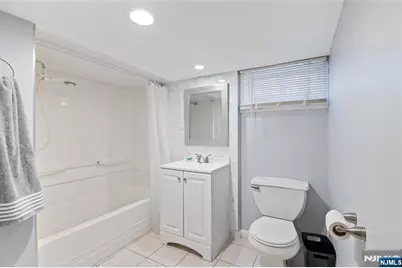 17 Kossuth Street, Wallington, NJ 07057 - Photo 33