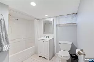 17 Kossuth St, Wallington, NJ 07057 - Photo 33