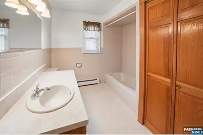 54 Haverhill Avenue, Woodland Park, NJ 07424 - Photo 13