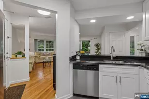 436 Lee Ct 4133, Fort Lee, NJ 07024 - Photo 11