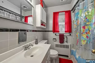 799 Millbrook Rd, River Edge, NJ 07661 - Photo 23