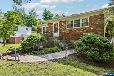 35 Knickerbocker Road, Closter, NJ 07624 - Photo 1