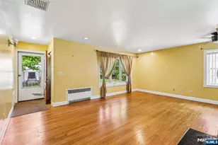 35 Knickerbocker Rd, Closter, NJ 07624 - Photo 5