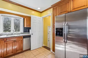 35 Knickerbocker Rd, Closter, NJ 07624 - Photo 13