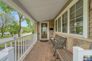 42 Heatherhill Rd, Cresskill, NJ 07626 - Photo 5