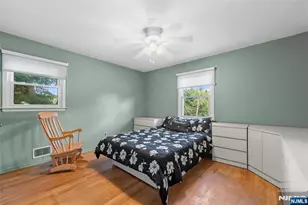 33 Walter Dr, Bloomingdale, NJ 07403 - Photo 21