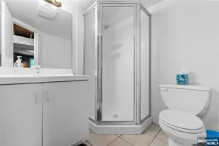 33 Walter Dr, Bloomingdale, NJ 07403 - Photo 27
