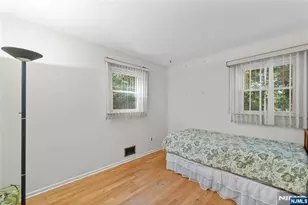 33 Walter Dr, Bloomingdale, NJ 07403 - Photo 19