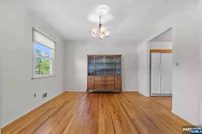 33 Walter Drive, Bloomingdale, NJ 07403 - Photo 13